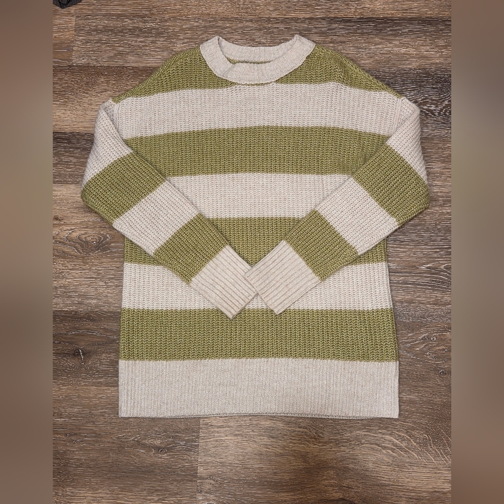 Arizona Jean Company Olive and Cream Knit Sweater Small Oversized